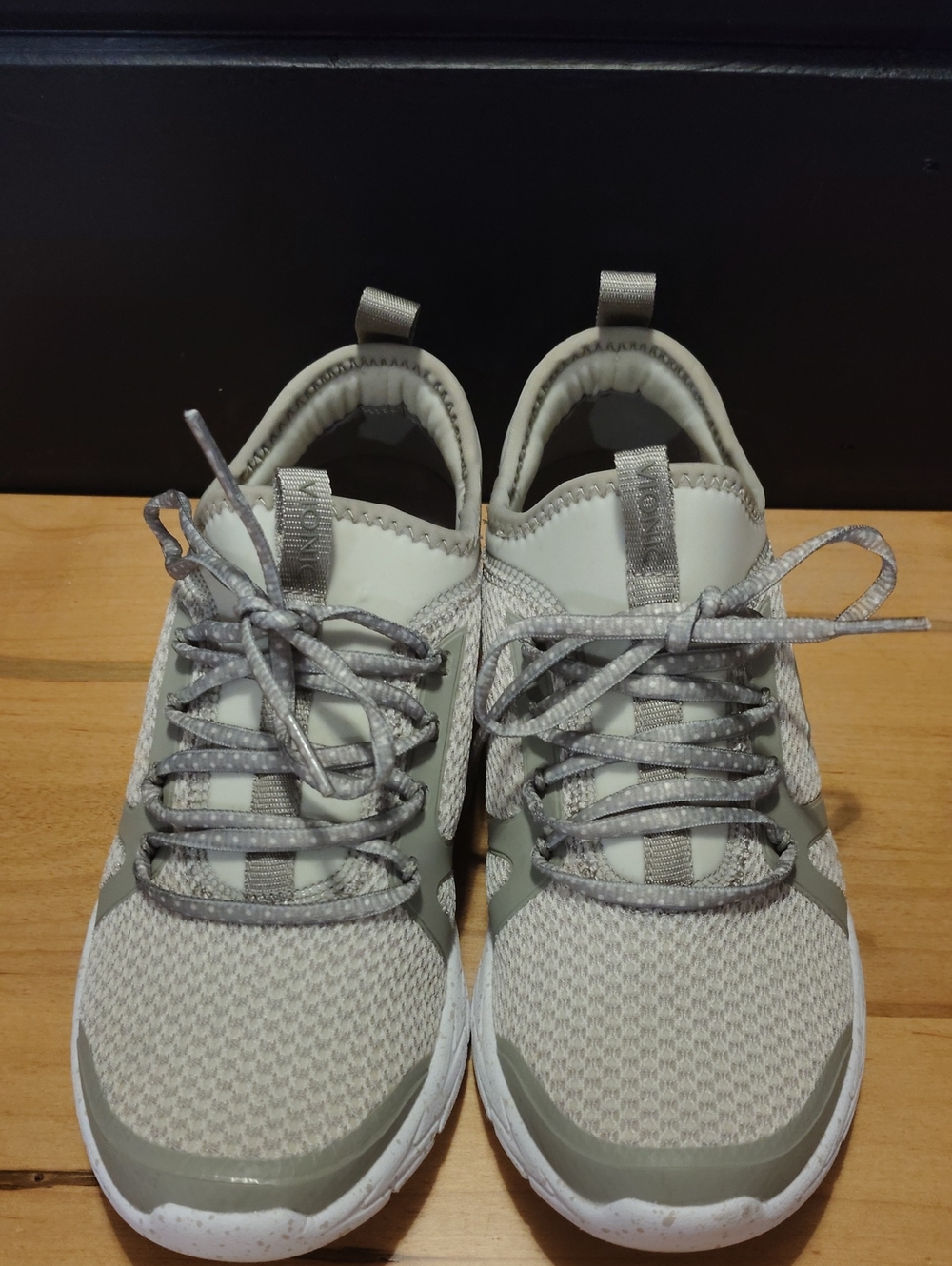 Vionic Brisk Alma Women's 8 Greige Walking Shoes